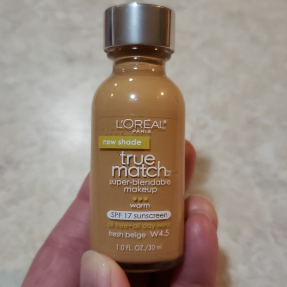 True Match Makeup - Picture 2 of 4